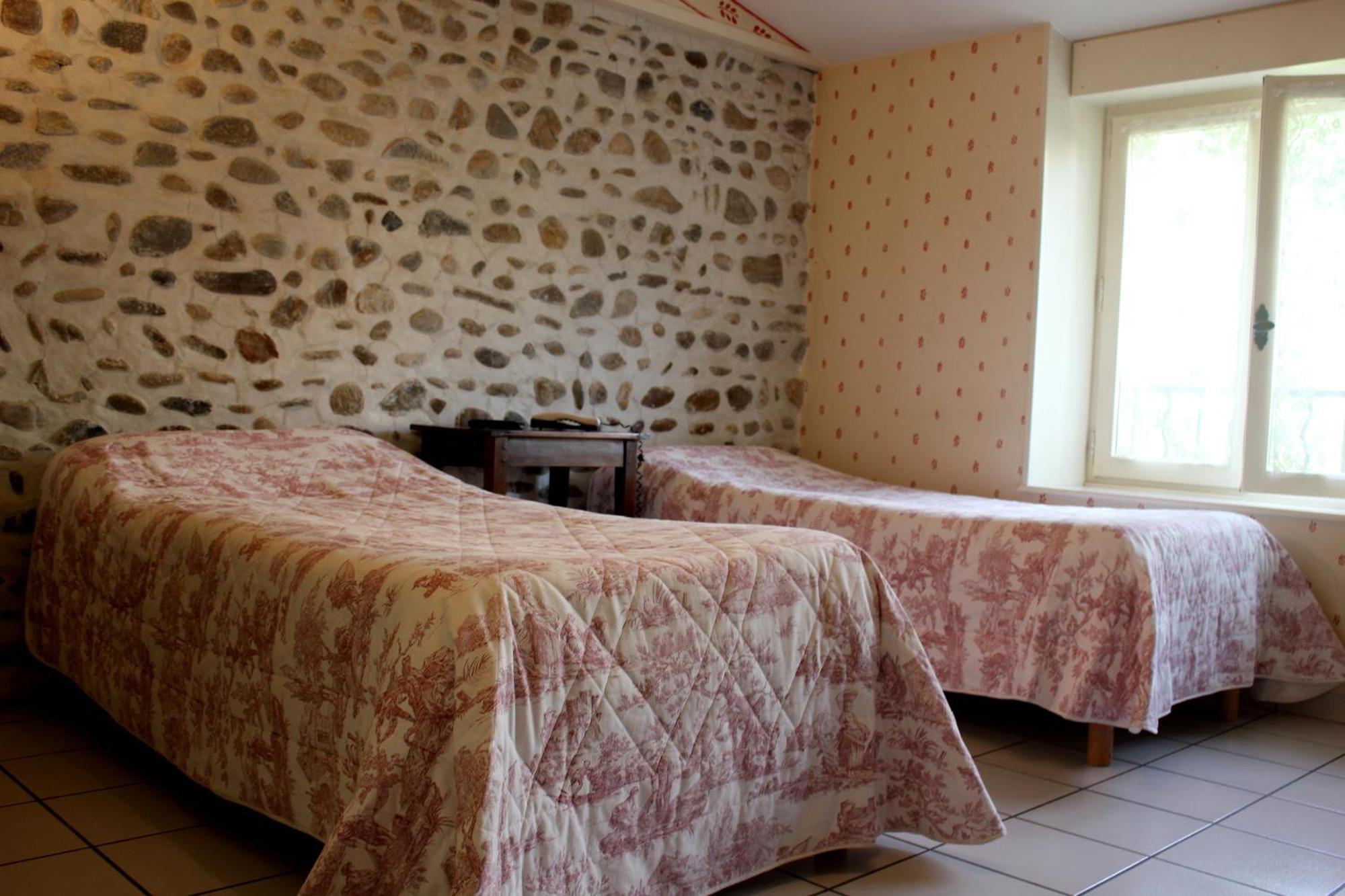Hôtel Poste et Champanne Brioude Kamer foto